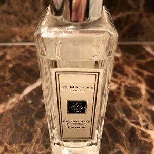 Jo Malone Makeup - Jo Malone English Pear & Fresia Cologne Jo Malone Makeup - Jo Malone English Pear & Fresia Cologne